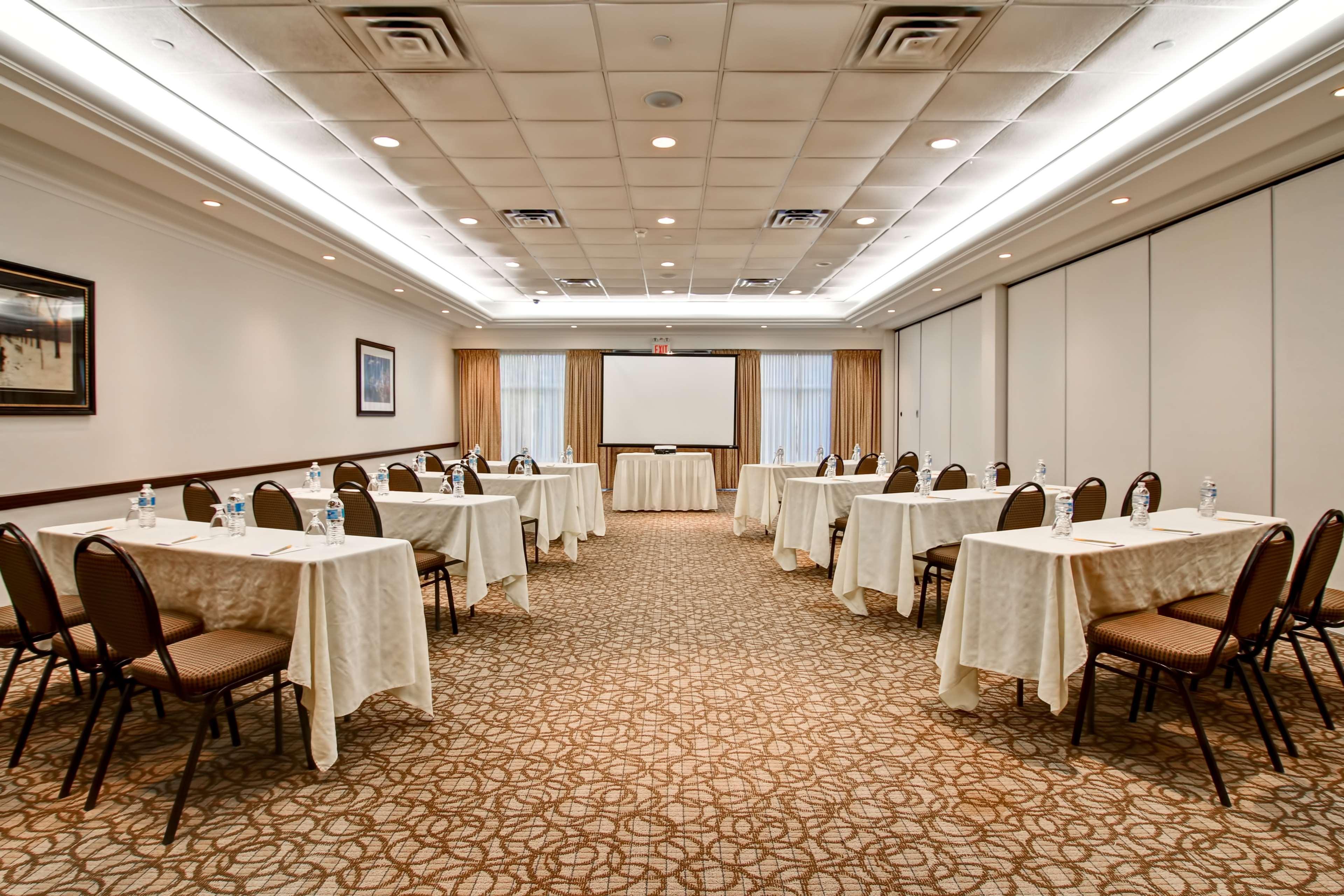 Hilton Garden Inn Toronto/Μπέρλινγκτον Εξωτερικό φωτογραφία