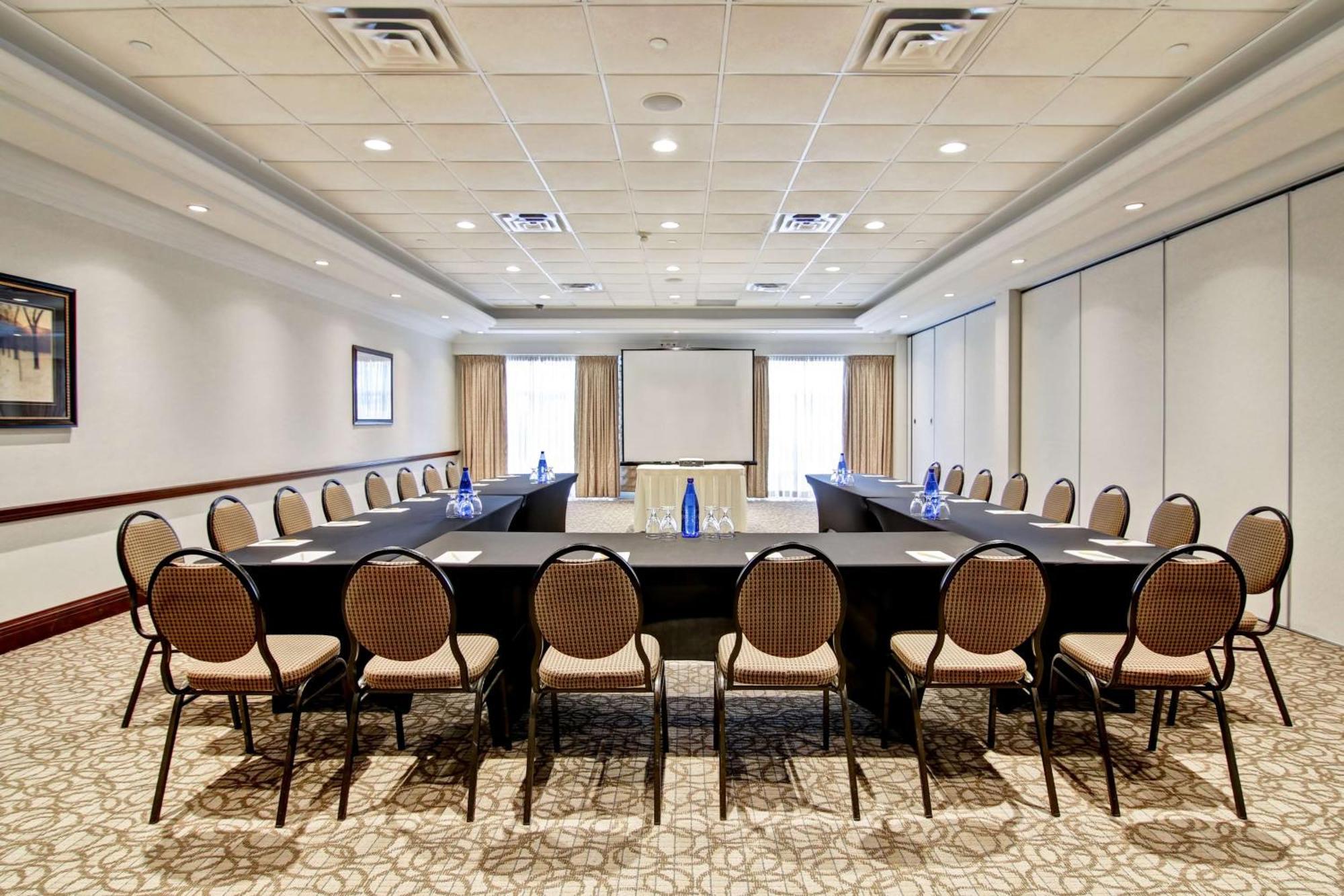 Hilton Garden Inn Toronto/Μπέρλινγκτον Εξωτερικό φωτογραφία
